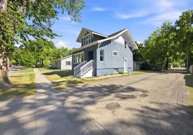 Photo 2 of Single family home for sale at 1310 11th Avenue S, Fargo, ND 58103 | MLS# 7109316 | Listing updated on 2026-09-02