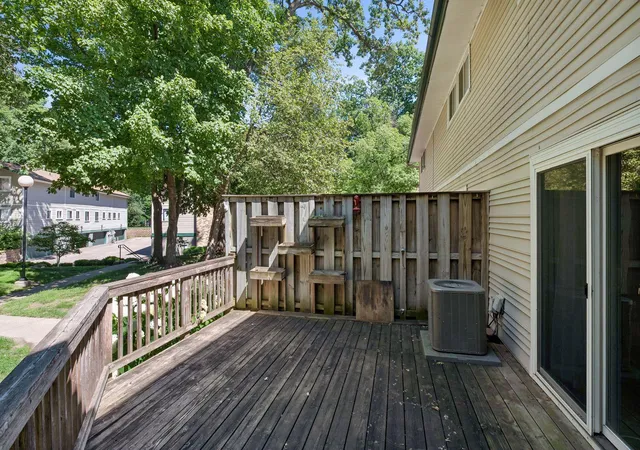 Photo 3 of Single family home for sale at 2721 Upland Ct, Minneapolis, MN 55447 | MLS# 7109328 | Listing updated on 2026-08-08