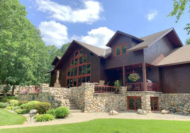 Photo 1 of Mansion for sale at 17994 Dayspring Dr, Park Rapids, MN 56470 | MLS# 7109339 | Listing updated on 2026-08-31