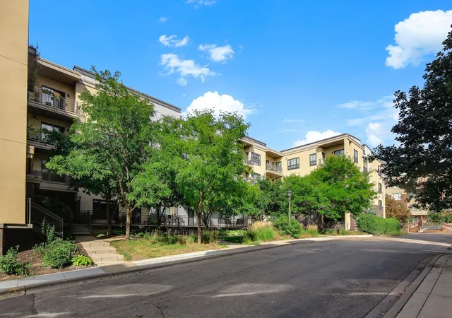 2nd image of 2566 Ellis Ave, Saint Paul, MN 55114