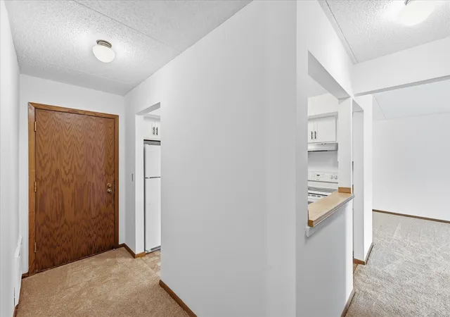 Photo 2 of Sale Pending at 2455 Londin Ln E #417, Saint Paul, MN 55119 | MLS# 7109367 | Listing updated on 2026-08-25