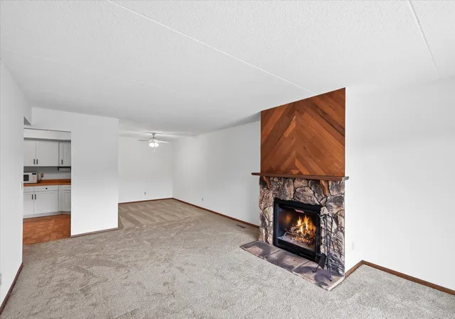 Photo 4 of Sale Pending at 2455 Londin Ln E #417, Saint Paul, MN 55119 | MLS# 7109367 | Listing updated on 2026-08-25