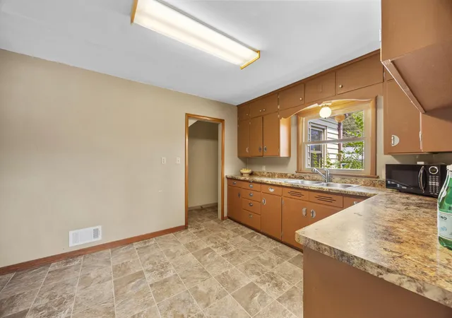 3rd image of 430 2Nd St Se, Milaca, MN 56353 | MLS# 7109382