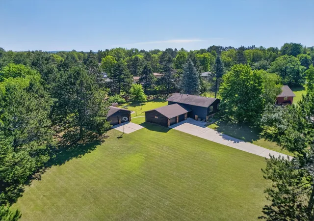 2nd image of 307 Ne 10th Street Cir, Grand Rapids, MN 55744 | MLS# 7109394