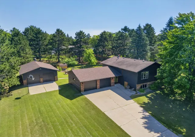 3rd image of 307 Ne 10Th Street Cir, Grand Rapids, MN 55744 | MLS# 7109394