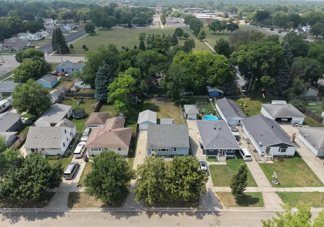 Photo 2 of Sale Pending at 819 15th Street N, Moorhead, MN 56560 | MLS# 7109395 | Listing updated on 2026-10-03