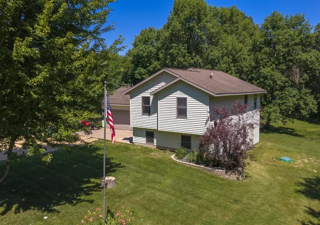 Homes for sale in Dresser, WI | 1805 93Rd Ave, Dresser, WI 54009 | MLS# 7109402
