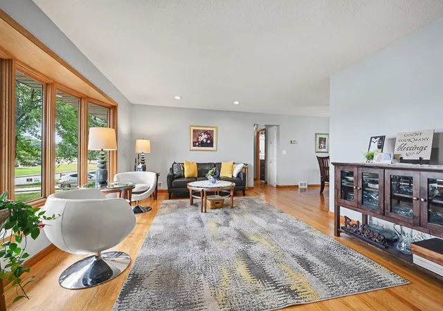 Photo 2 of Sale Pending at 1201 County Rd B2 W, Saint Paul, MN 55113 | MLS# 7109408 | Listing updated on 2026-10-07