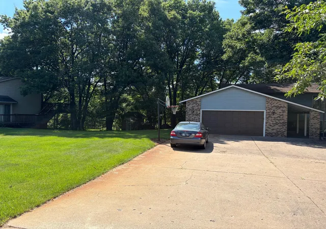 2nd image of 31522 Rum River Dr Ne, Cambridge, MN 55008 | MLS# 7109417