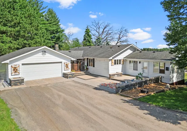 1st image of 3097 325th Ave Nw, Cambridge, MN 55008 | MLS# 7109433