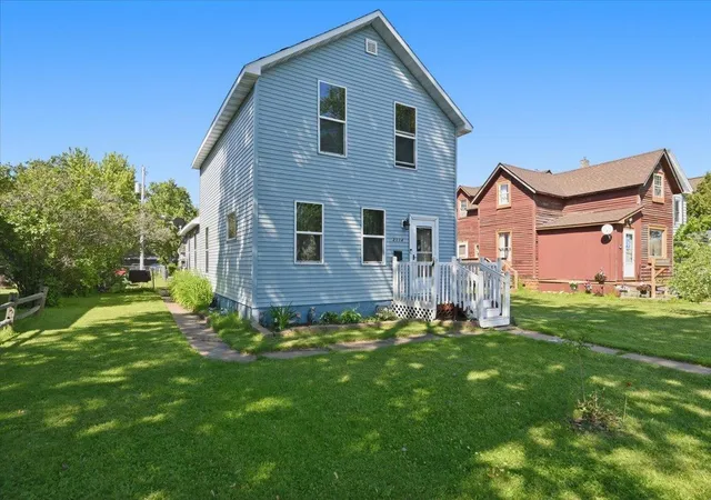 3rd image of 2114 E 6Th St, Superior, WI 54880 | MLS# 7109435