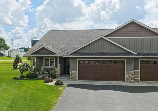 2nd image of 3588 Newcastle Dr, River Falls, WI 54022 | MLS# 7109444