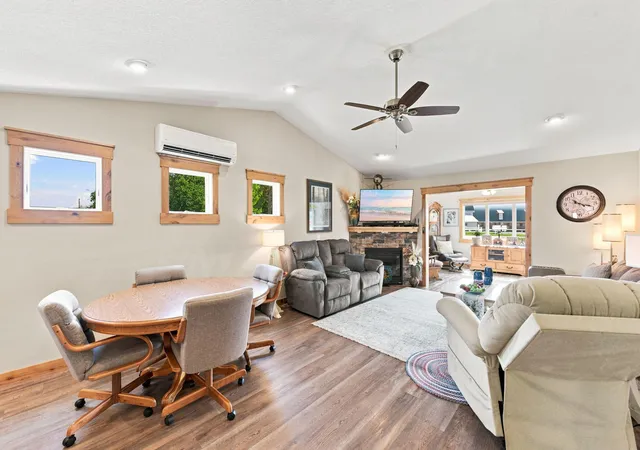 5th image of 3588 Newcastle Dr, River Falls, WI 54022 | MLS# 7109444