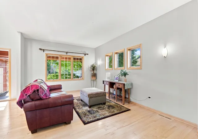 image of 627 3rd St Sw, Delano, MN 55328 | MLS# 7109447
