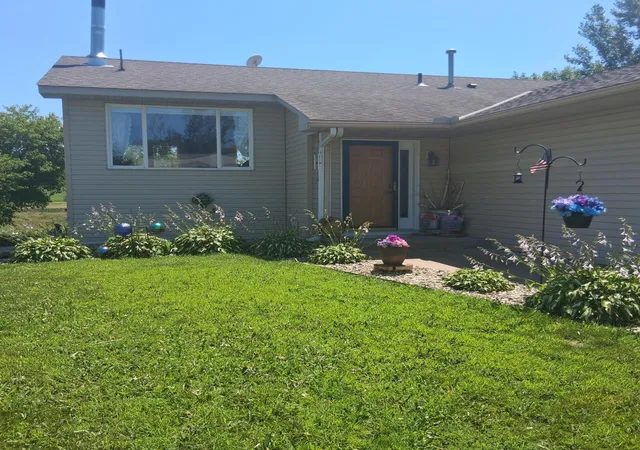 2nd image of 1027 Meadow St, Cologne, MN 55322 | MLS# 7109450