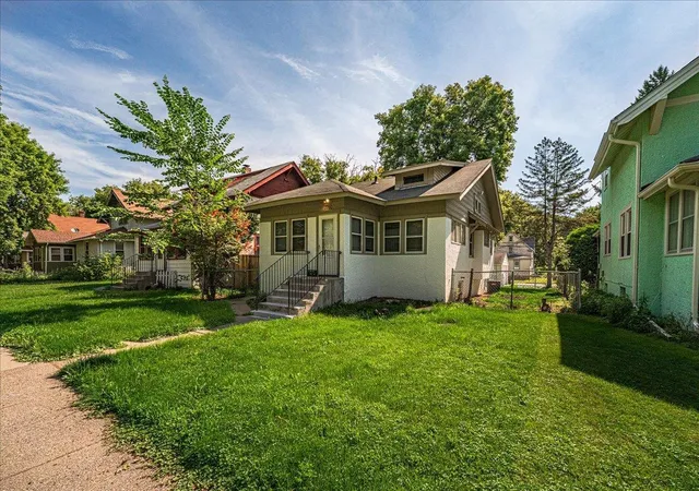 Photo 2 of Single family home for sale at 1710 N Newton Ave, Minneapolis, MN 55411 | MLS# 7109451 | Listing updated on 2026-08-21