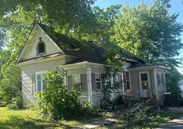 1st image of 512 Park Ave, Goodhue, MN 55027 | MLS# 7109459