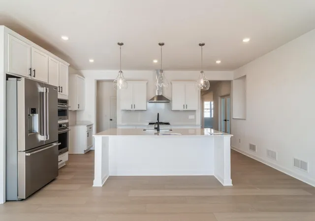 2nd image of 7129 201st St W, Lakeville, MN 55044 | MLS# 7109475