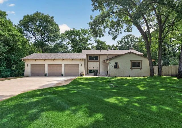 Photo 2 of Sale Pending at 16271 Jasper St Nw, Anoka, MN 55303 | MLS# 7109521 | Listing updated on 2026-08-03