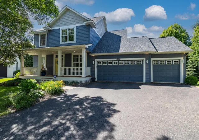 1st image of 2362 Fieldstone Curv, Saint Paul, MN 55129 | MLS# 7109542