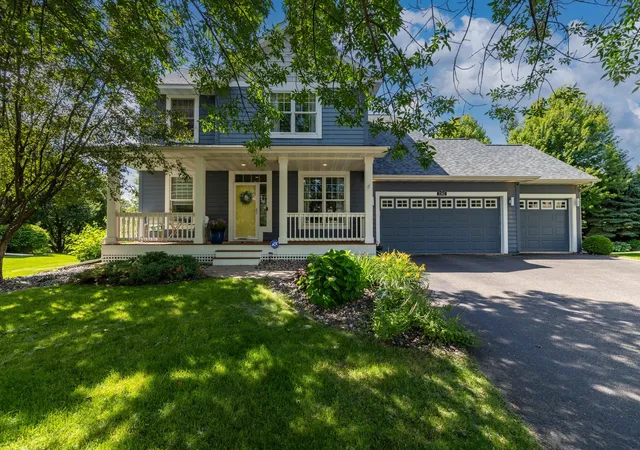 2nd image of 2362 Fieldstone Curv, Saint Paul, MN 55129 | MLS# 7109542