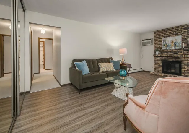 2nd image of 4648 Cedar Lake Rd S #3, Minneapolis, MN 55416 | MLS# 7109583