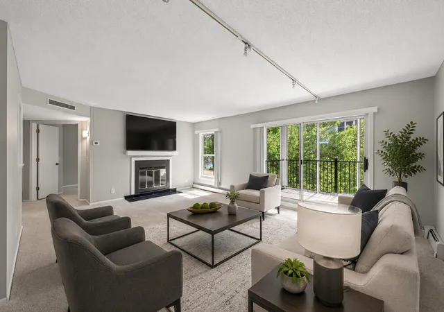 Listing Photo 5 - Condo for sale in building located at 3020 Saint Albans Mill Rd, Minnetonka, MN 55305 - Unit #205