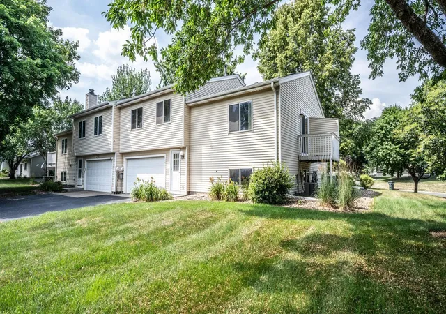 Photo 1 of Single family home for sale at 15585 Cornell Trl, Rosemount, MN 55068 | MLS# 7109611 | Listing updated on 2026-07-20