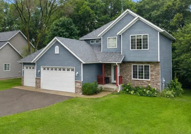 2nd image of 929 4th Ave E, Sartell, MN 56377 | MLS# 7109627