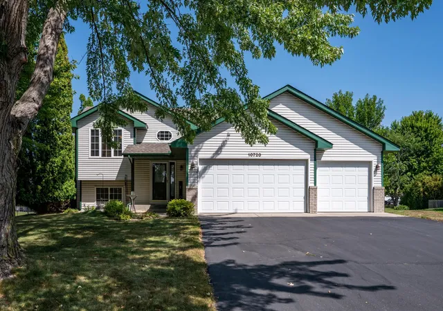 Photo 1 of Single family home for sale at 10720 57th Street Ne, Albertville, MN 55301 | MLS# 7109658 | Listing updated on 2026-10-06