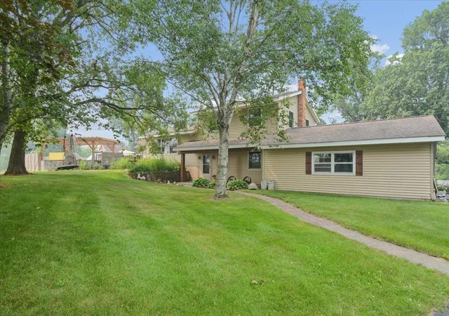 2nd image of 1200 301st Ave Nw, Isanti, MN 55040 | MLS# 7109691
