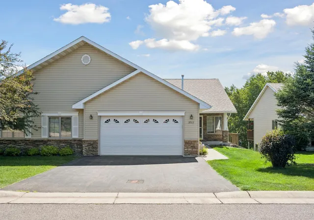 45th image of 3713 Keene Crk Ln, Duluth, MN 55811 | MLS# 7109699