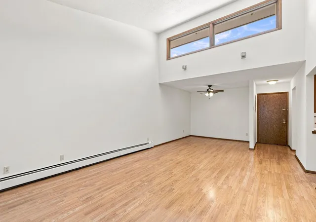 Listing Photo 2 - Condo for sale in building located at 12600 Parkwood Dr, Burnsville, MN 55337 - Unit #308