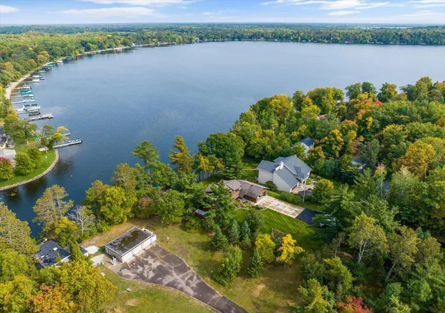 2nd image of 8262 Gullwood Rd, Nisswa, MN 56468 | MLS# 7109715