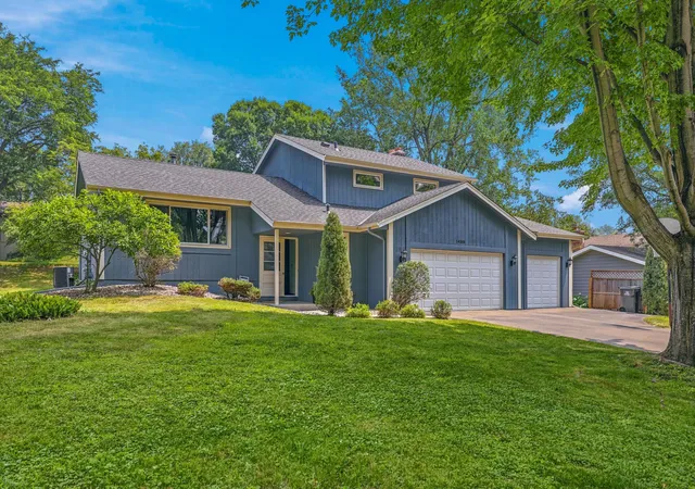 1st image of 14308 Wedgeway Ct, Eden Prairie, MN 55346 | MLS# 7109739