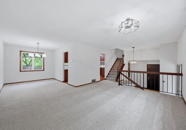 3rd image of 14308 Wedgeway Ct, Eden Prairie, MN 55346 | MLS# 7109739