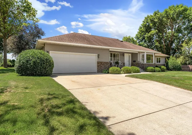 48th image of 1775 Greenhaven Ln Ne, Owatonna, MN 55060 | MLS# 7109743