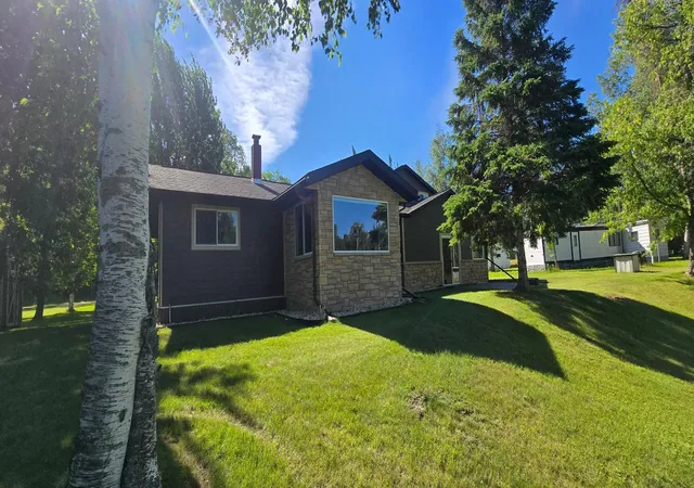 Photo 2 of Single family home for sale at 17251 E Pine Dr Nw, Angle Inlet, MN 56711 | MLS# 7109752 | Listing updated on 2026-08-06