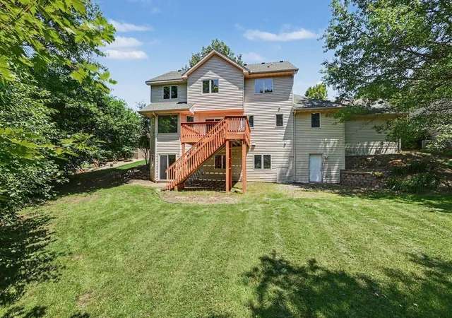 Photo 3 of Single family home for sale at 3850 Jamestown Curv, Saint Paul, MN 55129 | MLS# 7109758 | Listing updated on 2026-08-28