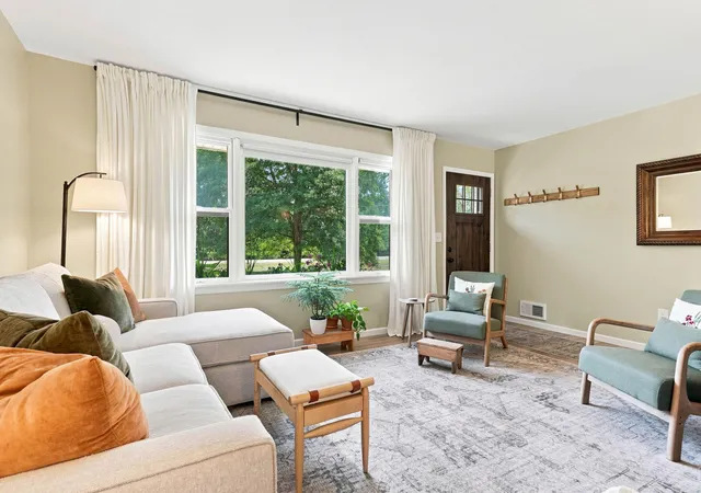 3rd image of 18444 Tulane St Ne, Forest Lake, MN 55025 | MLS# 7109774