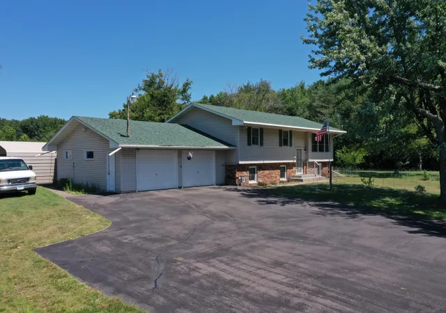 Photo 2 of Single family home for sale at 5276 392nd Street, North Branch, MN 55056 | MLS# 7109788 | Listing updated on 2026-10-09