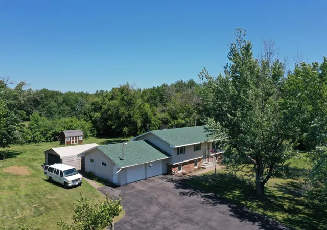 Photo 3 of Single family home for sale at 5276 392nd Street, North Branch, MN 55056 | MLS# 7109788 | Listing updated on 2026-10-09