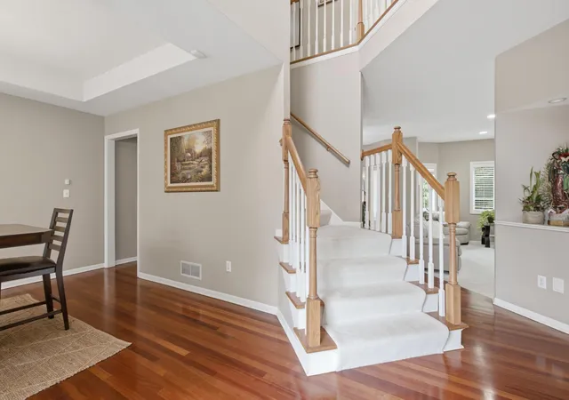 Photo 3 of Single family home for sale at 15016 Viewcrest Ln, Burnsville, MN 55306 | MLS# 7109802 | Listing updated on 2026-08-15