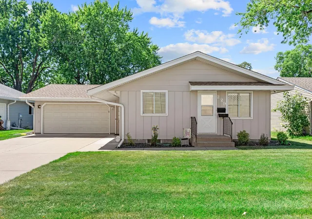 Photo 1 of Sale Pending at 229 8th Avenue Se, Osseo, MN 55369 | MLS# 7109815 | Listing updated on 2026-09-04