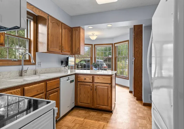 Photo 3 of Single family home for sale at 1270 Birch Pond Trl, White Bear Twp, MN 55110 | MLS# 7109821 | Listing updated on 2026-09-01