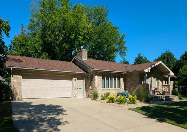 Photo 3 of Single family home for sale at 611 N 12th Street, Montevideo, MN 56265 | MLS# 7109846 | Listing updated on 2026-09-12