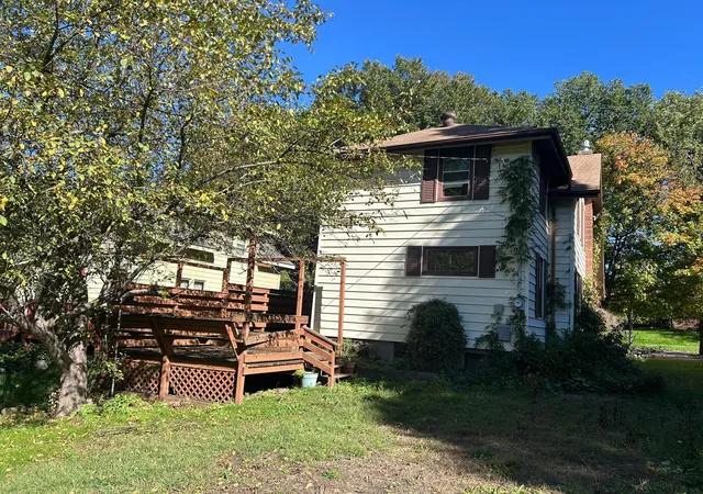 Photo 3 of Single family home for sale at 719 N Union Ave, Fergus Falls, MN 56537 | MLS# 7109847 | Listing updated on 2026-10-12
