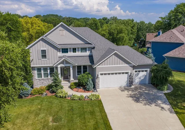 Photo 1 of Sale Pending at 4650 Vinewood Ln N, Minneapolis, MN 55442 | MLS# 7109849 | Listing updated on 2026-07-20