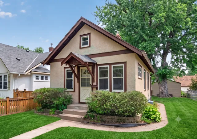 Photo 4 of Sale Pending at 5521 37th Avenue S, Minneapolis, MN 55417 | MLS# 7109856 | Listing updated on 2026-09-22