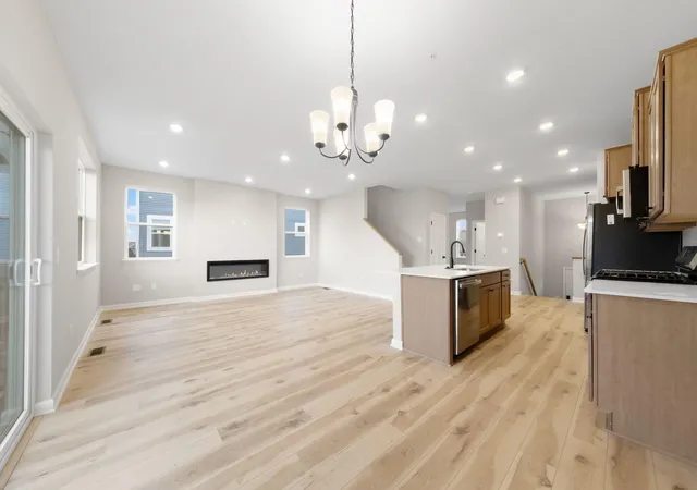 4th image of 10370 Birchwood Cir, Chaska, MN 55318 | MLS# 7109863